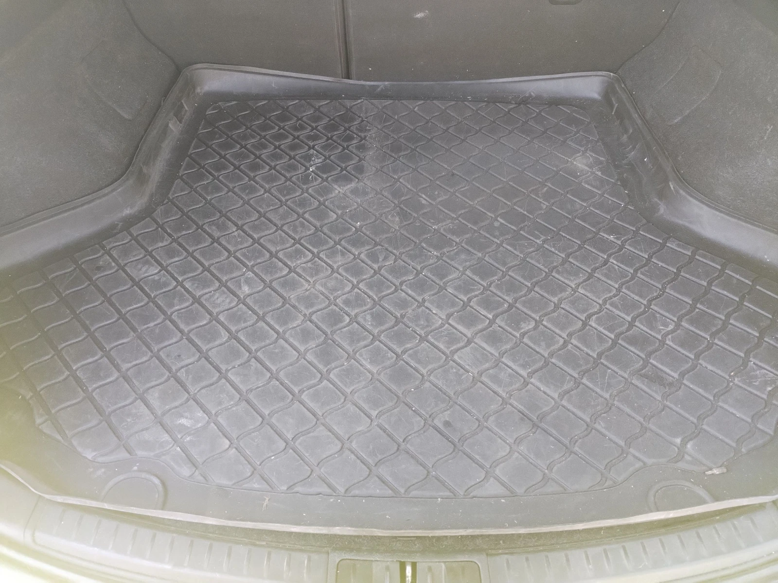 Toyota Auris Хибрид, снимка 5 - Автомобили и джипове - 55449920