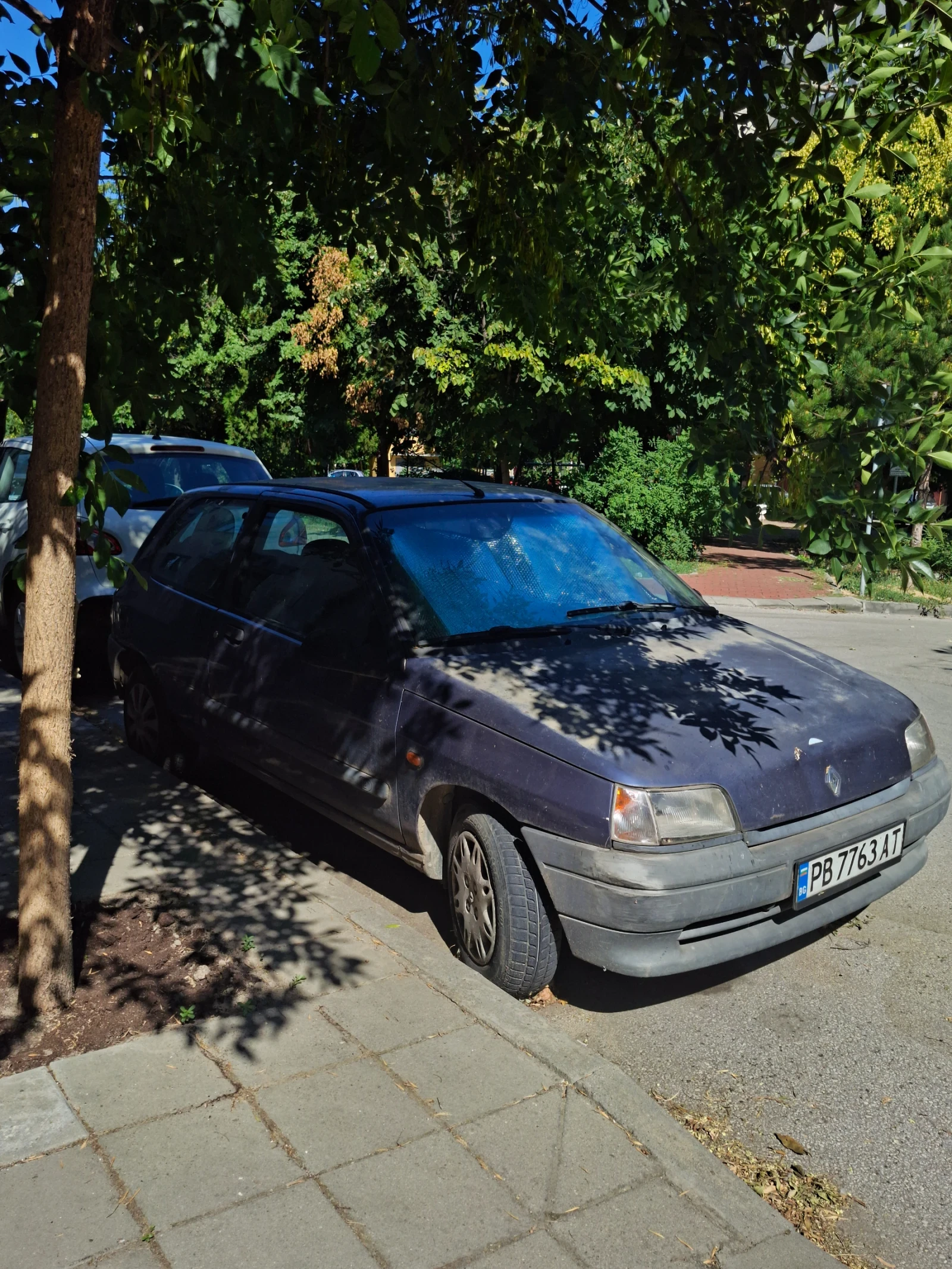 Renault Clio, снимка 6 - Автомобили и джипове - 55529907