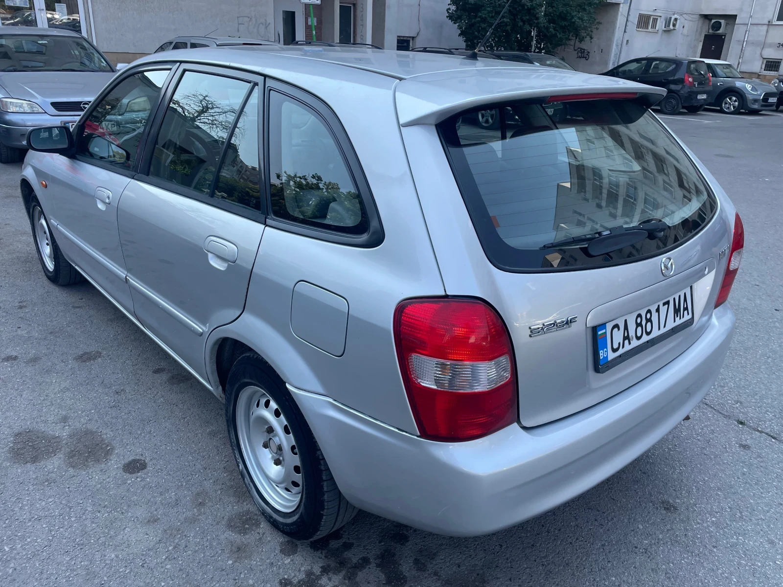 Mazda 323 🔝, снимка 4 - Автомобили и джипове - 55791716