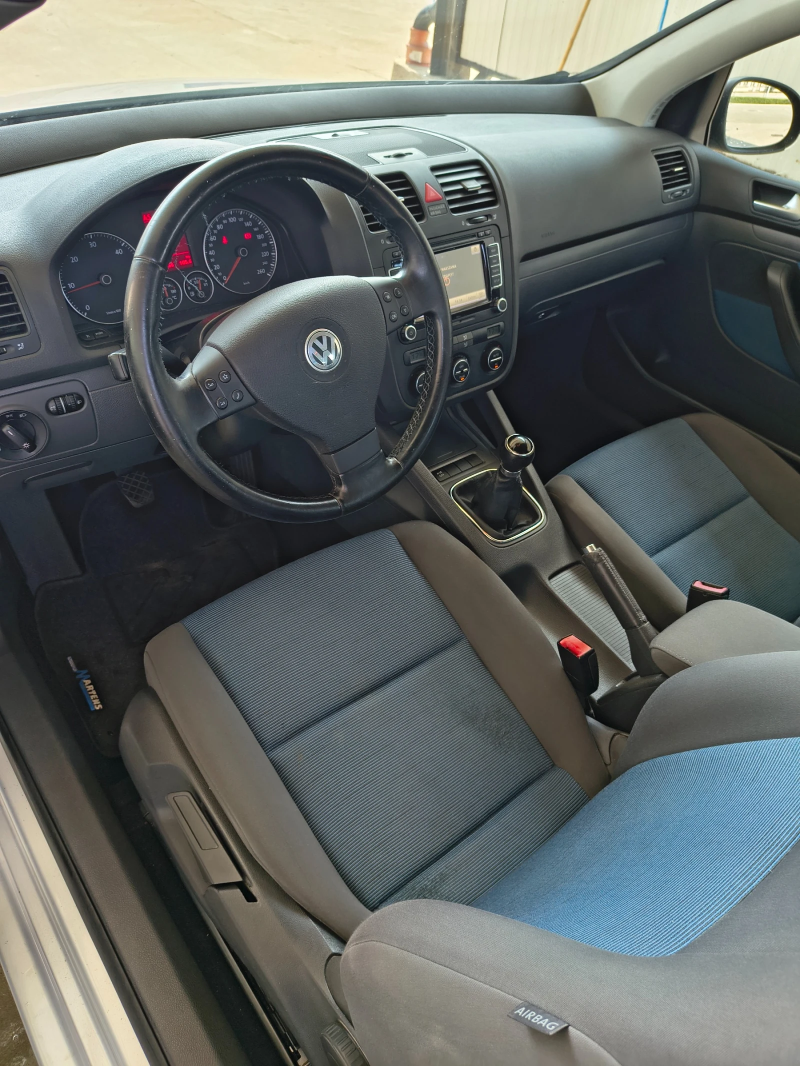 VW Golf VW Golf 5 1.9 TDI 105 к.с. | 10.2008 Навигация Сер, снимка 15 - Автомобили и джипове - 55930495