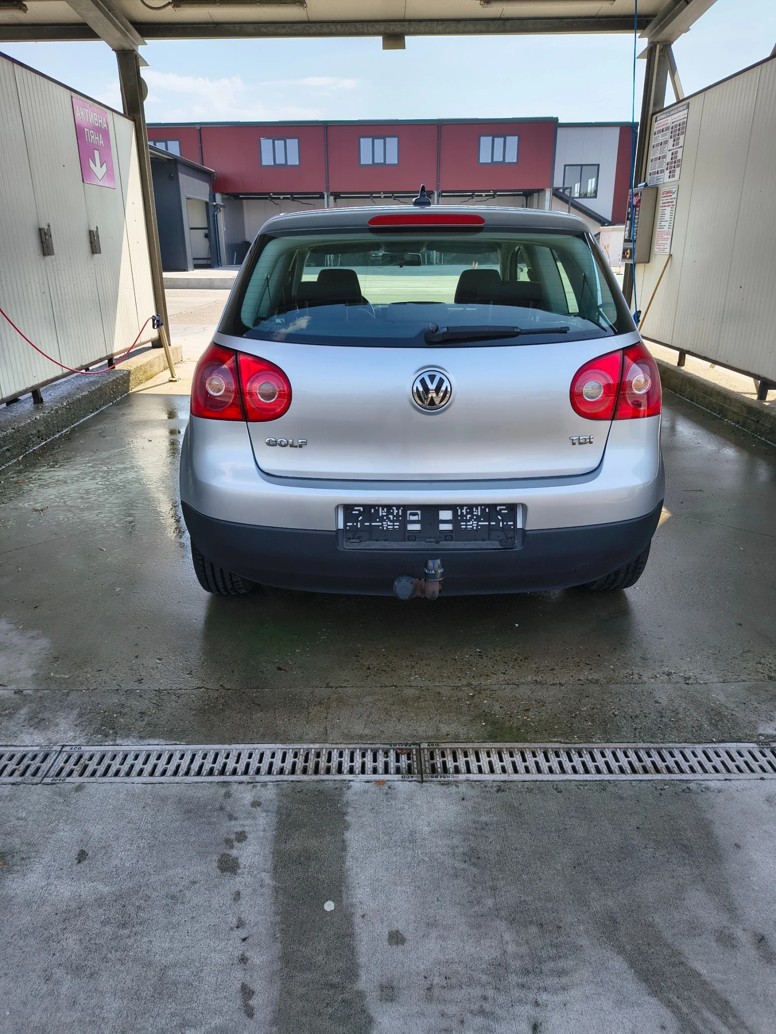 VW Golf VW Golf 5 1.9 TDI 105 к.с. | 10.2008 Навигация Сер, снимка 10 - Автомобили и джипове - 55930495