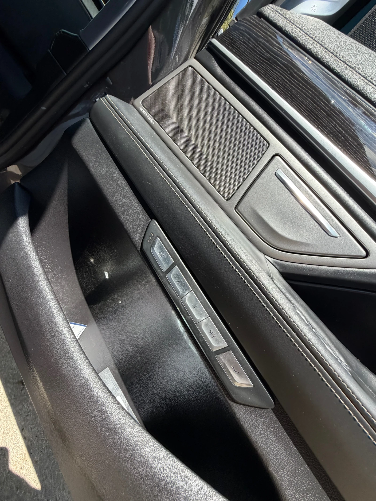 BMW 740 Ld Xdrive Executive Display Key Laser Sky Lounge, снимка 5 - Автомобили и джипове - 55978523