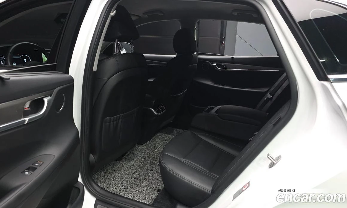 Hyundai Grandeur 2.5 Le Blanc, снимка 11 - Автомобили и джипове - 56156025