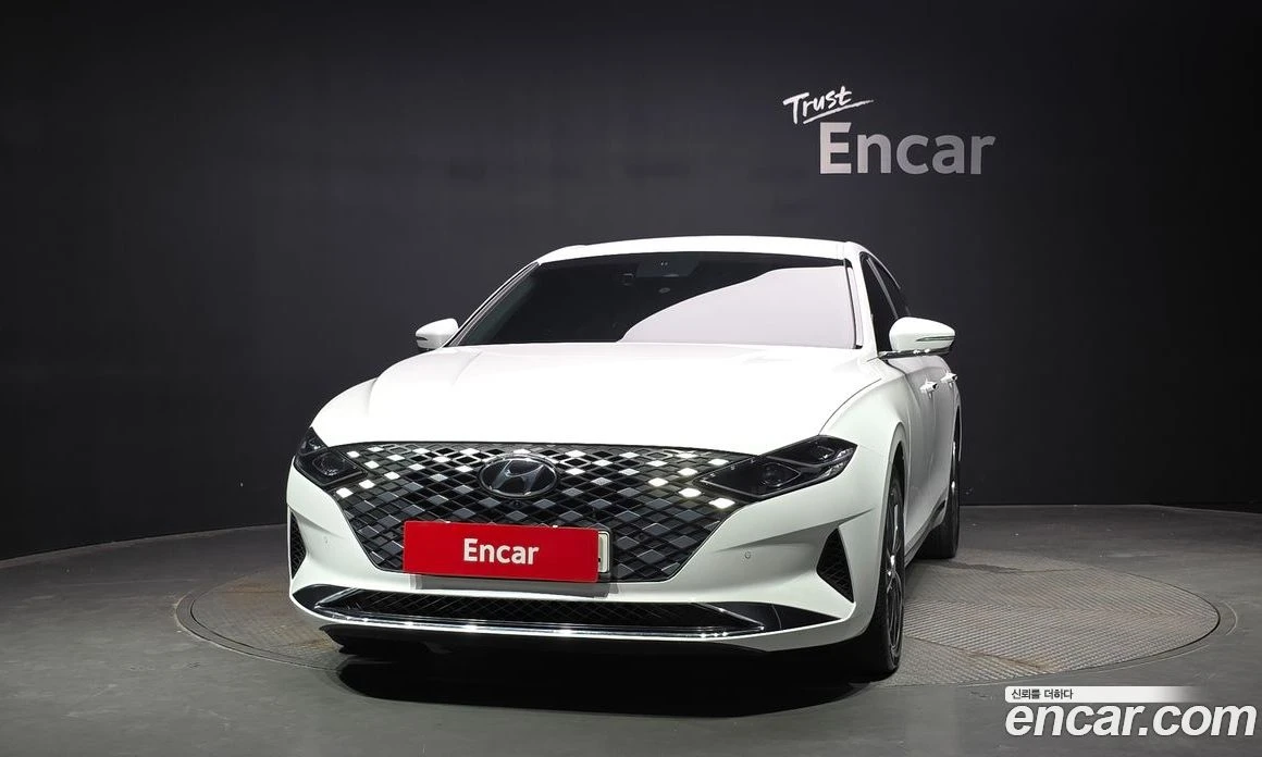 Hyundai Grandeur 2.5 Le Blanc, снимка 3 - Автомобили и джипове - 56156025