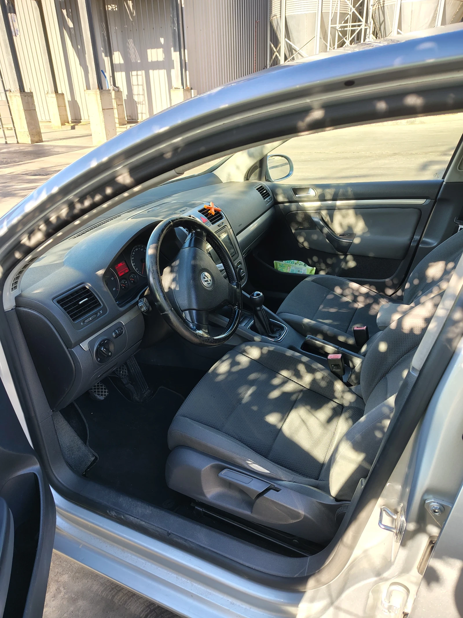 VW Golf    1.9  тди  105 к. 6 скорост   , снимка 9 - Автомобили и джипове - 56322928