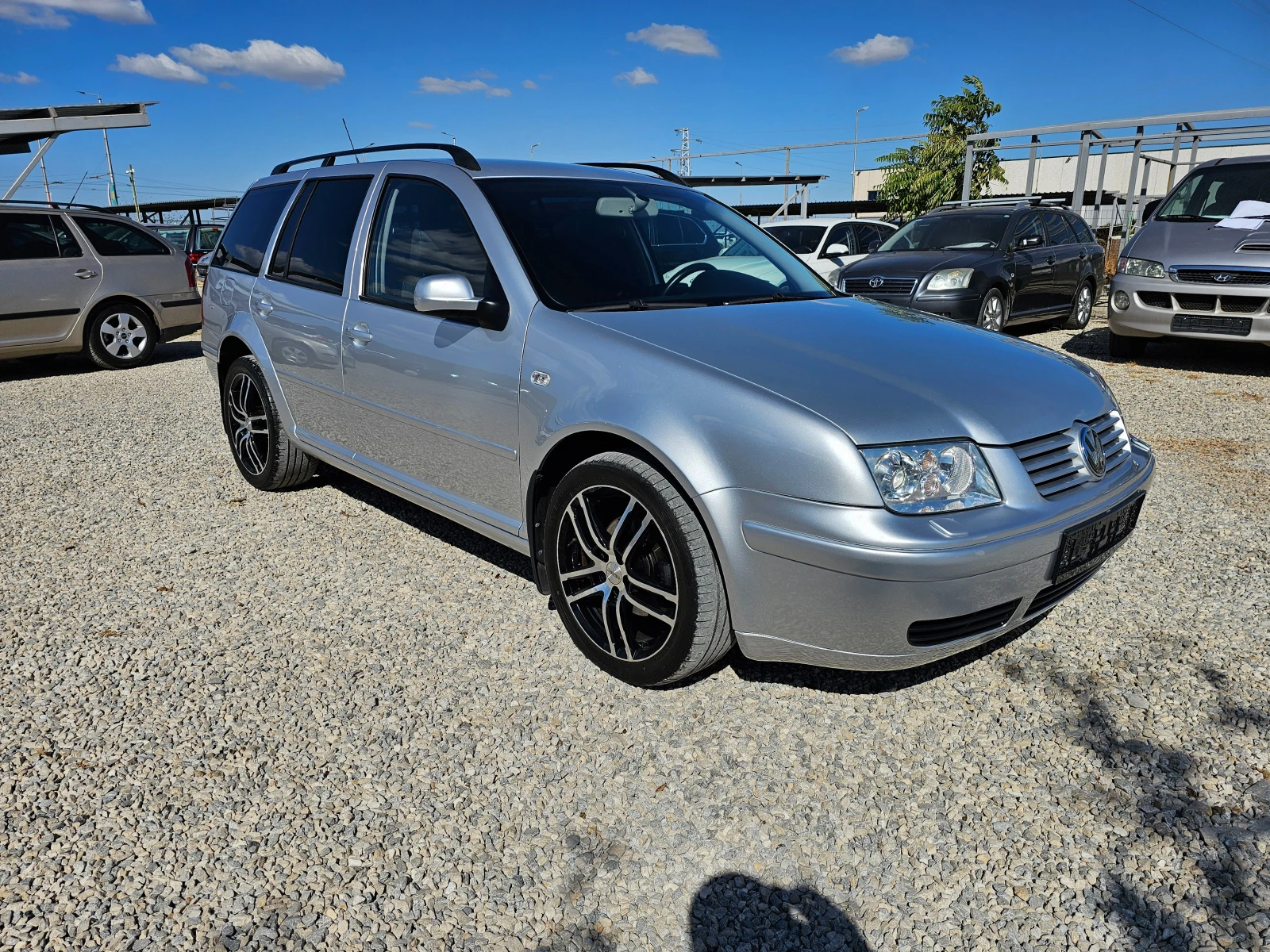 VW Bora 1.9TDI 101кс.105000км. Highline, снимка 3 - Автомобили и джипове - 56327041