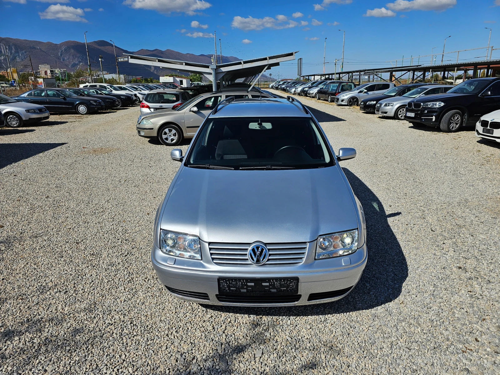 VW Bora 1.9TDI 101кс.105000км. Highline, снимка 2 - Автомобили и джипове - 56327041