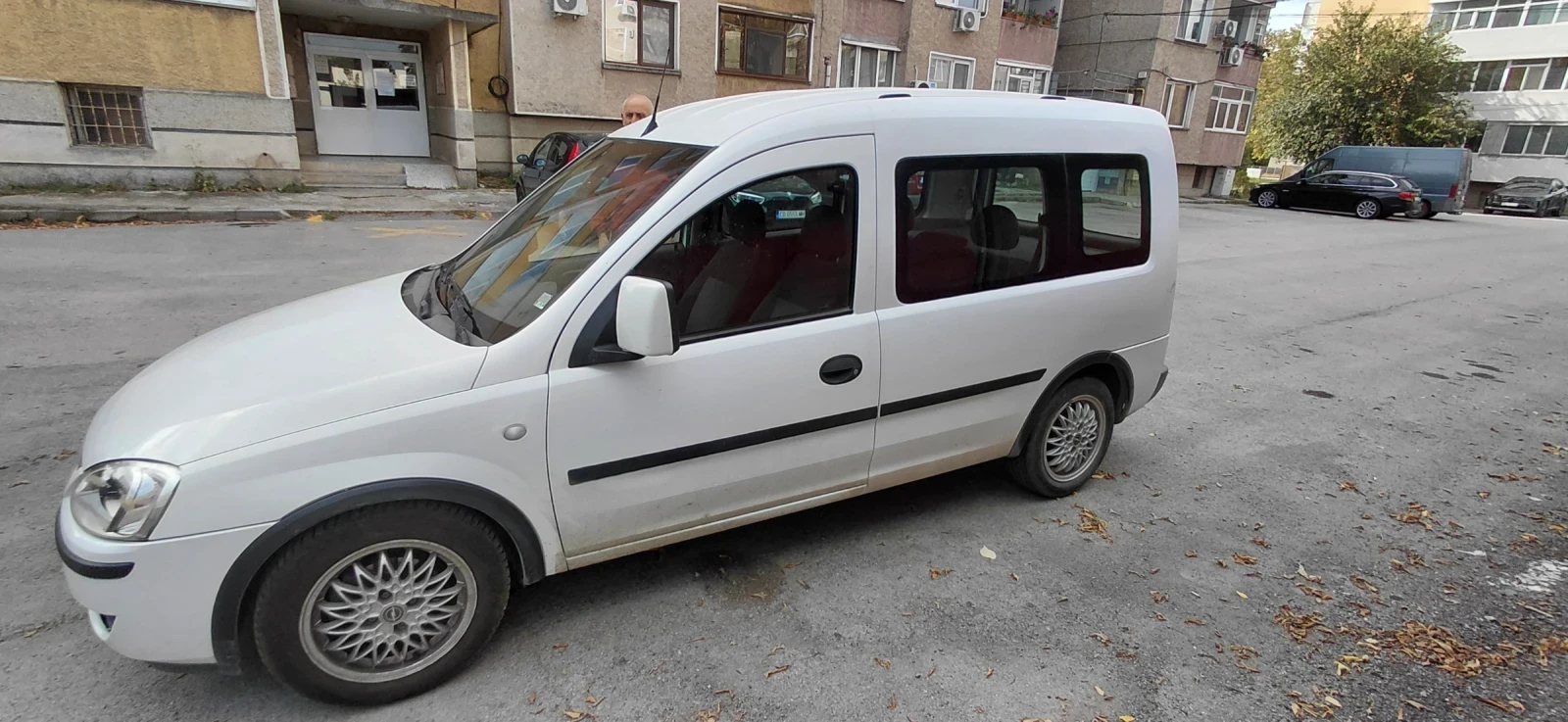 Opel Combo, снимка 4 - Автомобили и джипове - 56518204