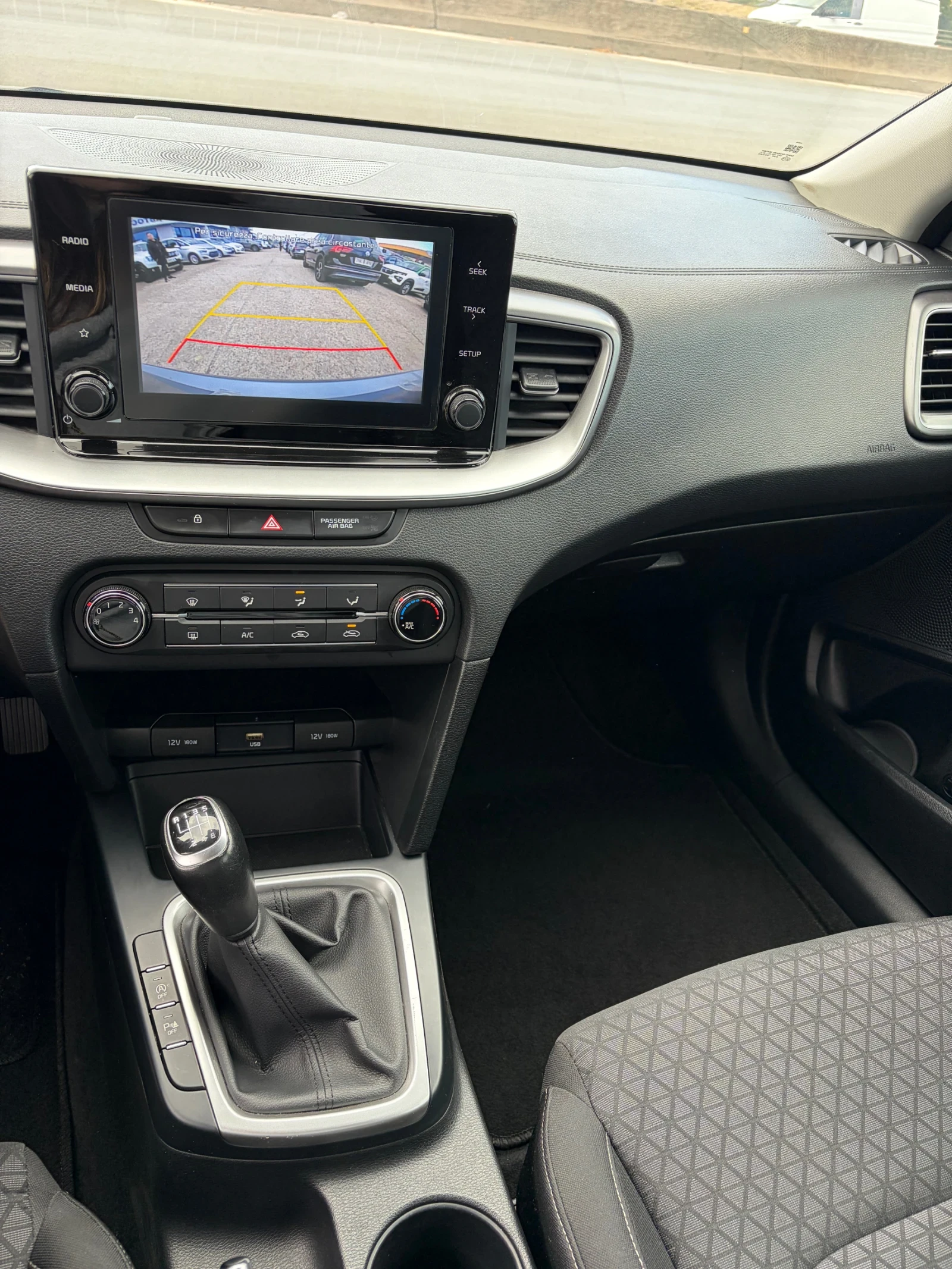 Kia XCeed, снимка 11 - Автомобили и джипове - 56680173
