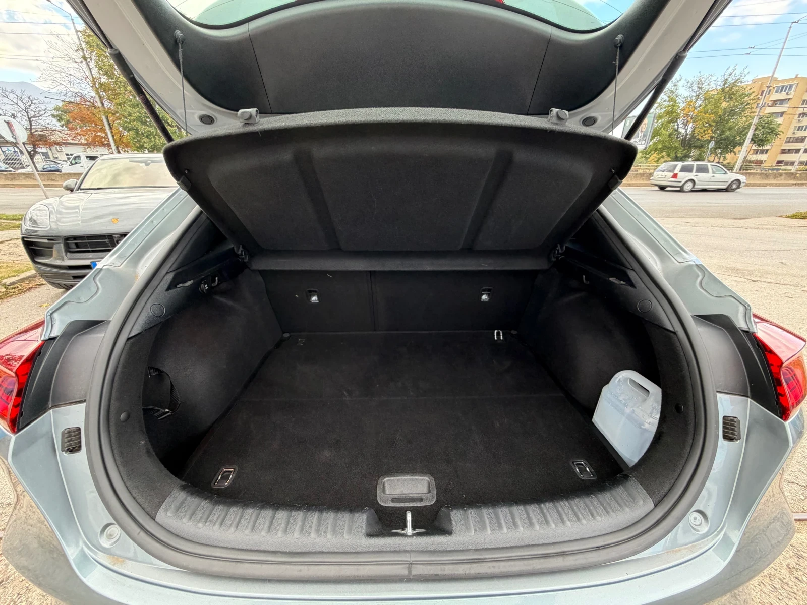 Kia XCeed, снимка 16 - Автомобили и джипове - 56680173