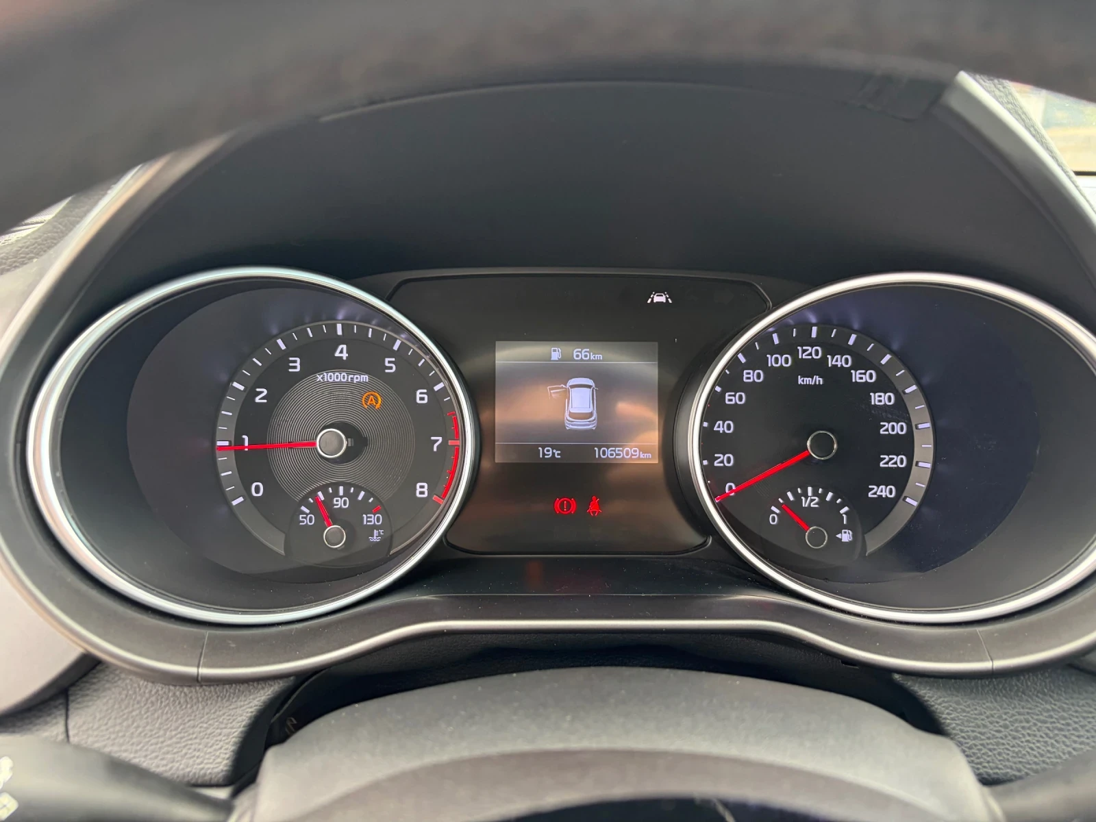 Kia XCeed, снимка 12 - Автомобили и джипове - 56680173