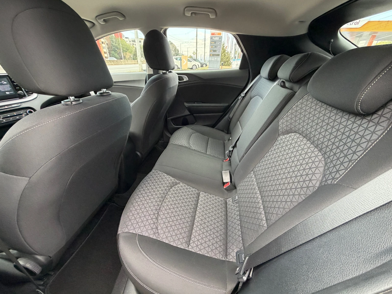 Kia XCeed, снимка 14 - Автомобили и джипове - 56680173