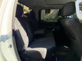 Toyota Tundra 3.5 i-FORCE MAX Hybrid 4WD Crewmax, снимка 13