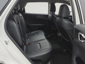 Kia Sportage 2.0 Automatic, снимка 12