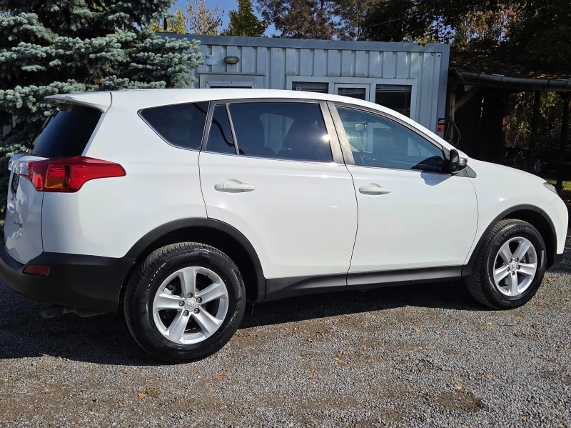 Toyota Rav4 2.0D4D 124hp КАМЕРА/Navi/LED, снимка 6 - Автомобили и джипове - 52155982