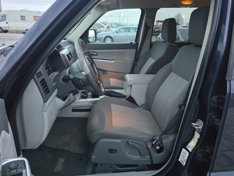 Jeep Cherokee 2.8D АВТОМАТИК 216000 км. ИТАЛИЯ , снимка 11 - Автомобили и джипове - 52996266