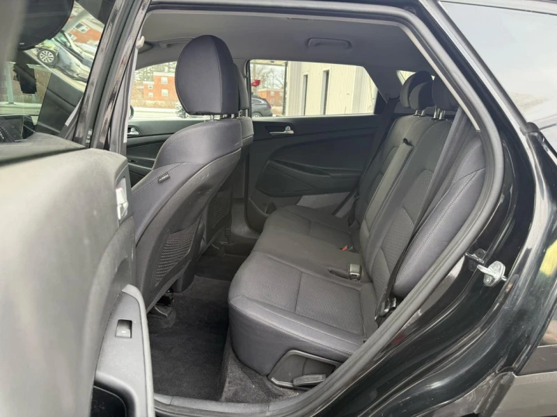 Hyundai Tucson, снимка 7 - Автомобили и джипове - 53096445