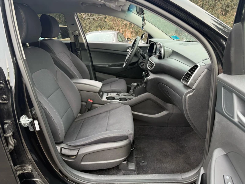 Hyundai Tucson, снимка 9 - Автомобили и джипове - 53096445