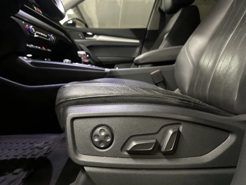 Audi Q5 * S-Line* * HeadUp* AвтоКредит* (ЦЕНА ДО БГ), снимка 12 - Автомобили и джипове - 53396010