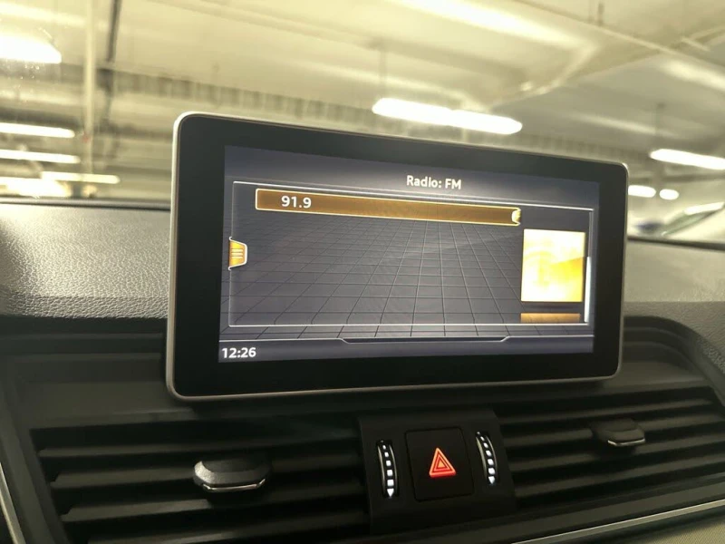 Audi Q5 * S-Line* * HeadUp* AвтоКредит* (ЦЕНА ДО БГ), снимка 9 - Автомобили и джипове - 53396010