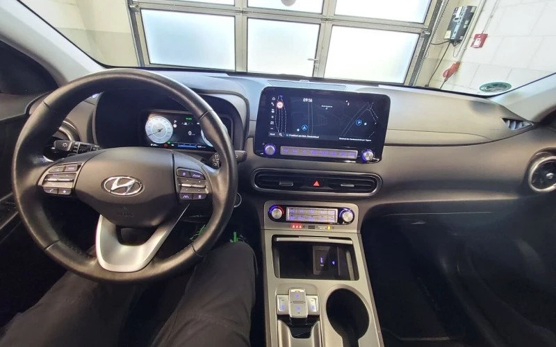 Hyundai Kona, снимка 6 - Автомобили и джипове - 54552257