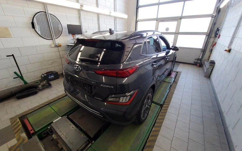 Hyundai Kona, снимка 3 - Автомобили и джипове - 54552257