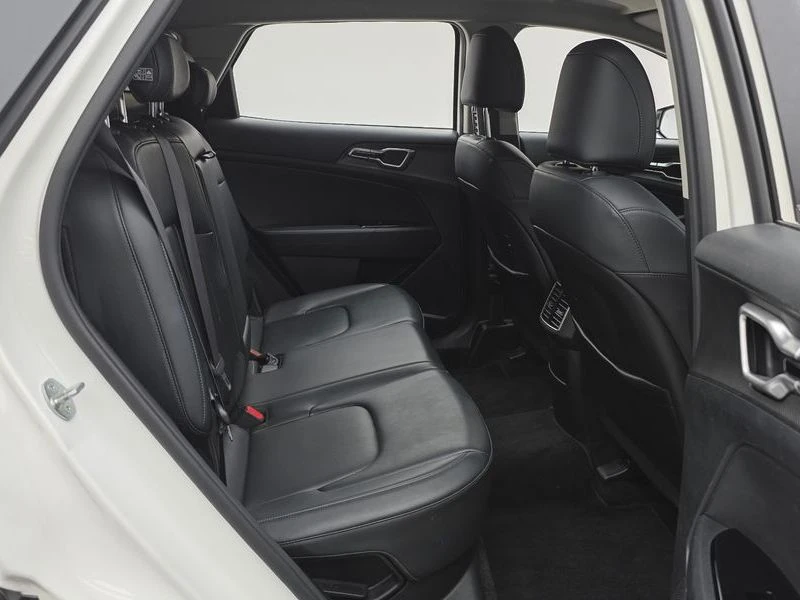 Kia Sportage 2.0 Automatic, снимка 12 - Автомобили и джипове - 55738905