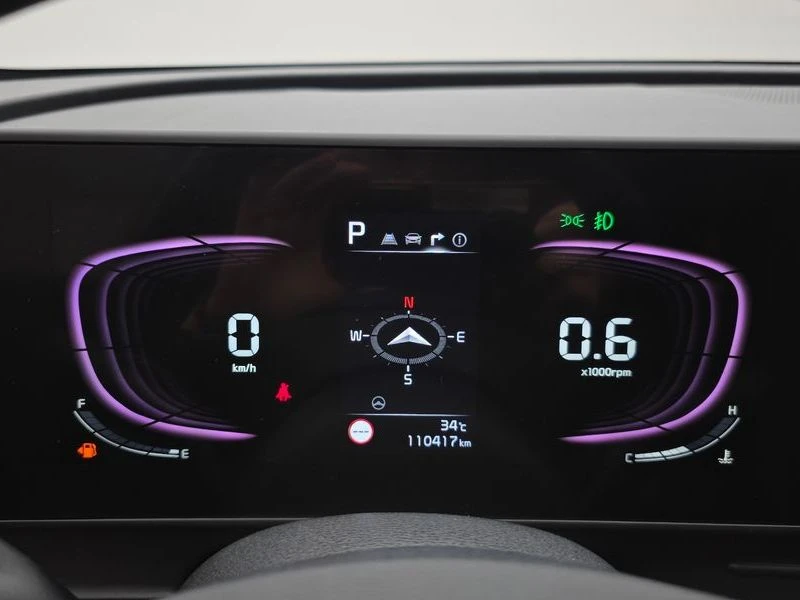 Kia Sportage 2.0 Automatic, снимка 8 - Автомобили и джипове - 55738905