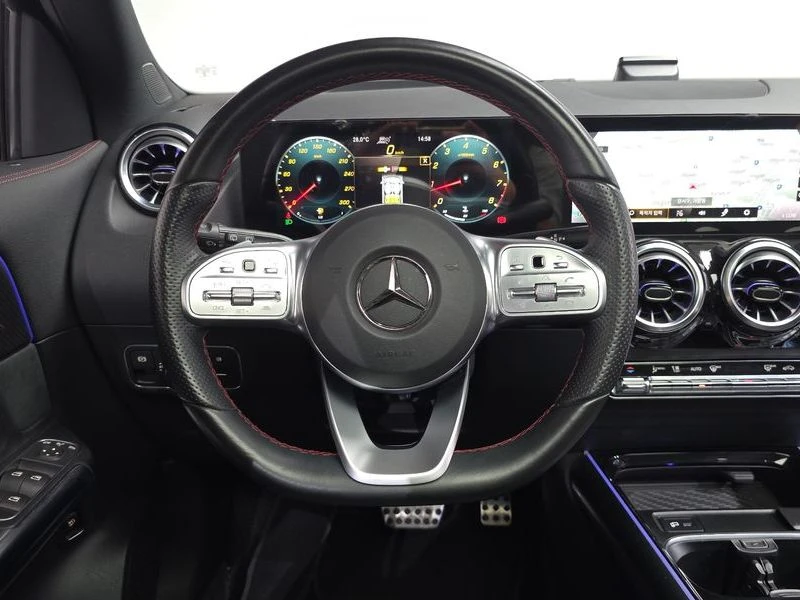 Mercedes-Benz GLA 45 AMG 2.0 GLA450 AMG 4 MATIC, снимка 11 - Автомобили и джипове - 55790509