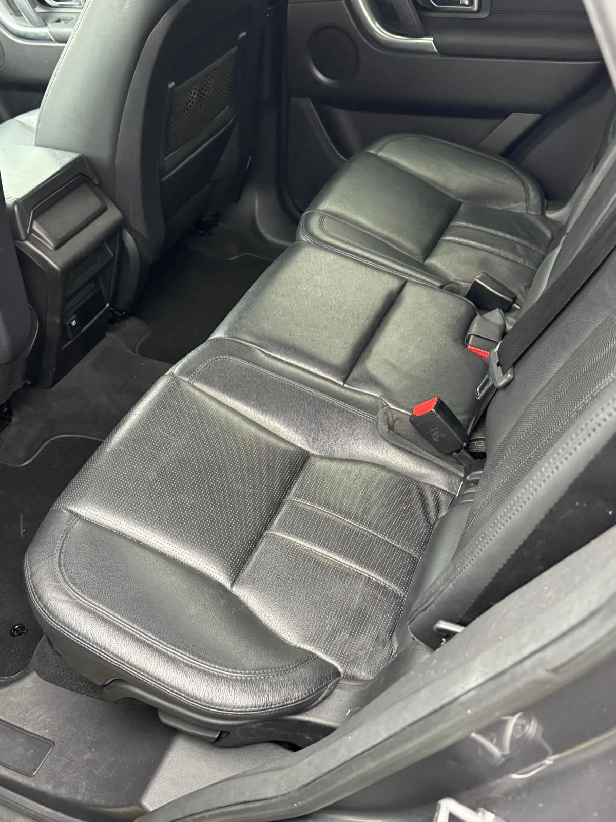 Land Rover Discovery Sport 133000km* КАМЕРА* КОЖА* LED* NAVI* 2.0d 4x4 150hp | Mobile.bg — изображение 12