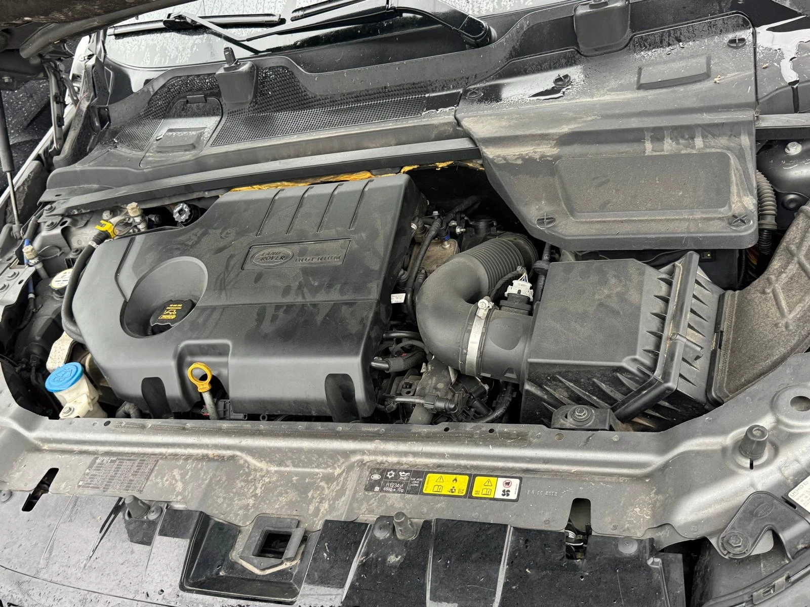 Land Rover Discovery Sport 133000km* КАМЕРА* КОЖА* LED* NAVI* 2.0d 4x4 150hp | Mobile.bg — изображение 2