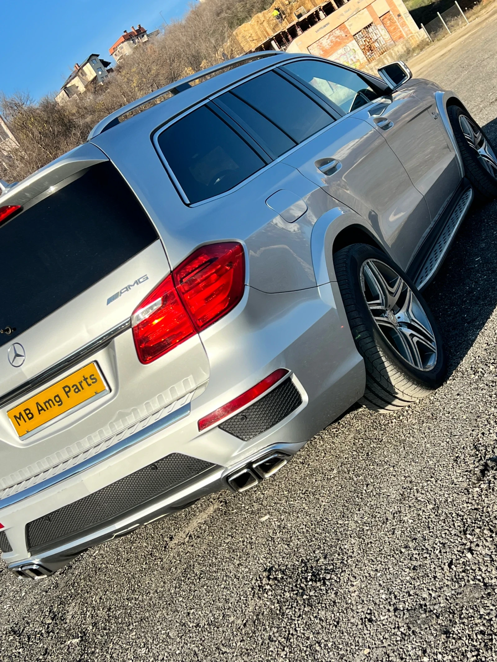 Mercedes-Benz GL 63 AMG  - изображение 6