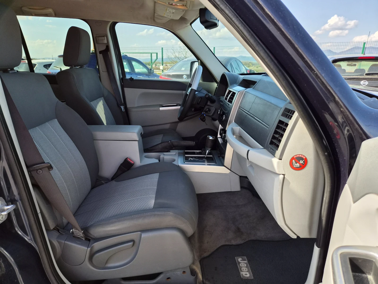 Jeep Cherokee 2.8D ��������� 216000 ��. ������  | Mobile.bg � ����������� 12