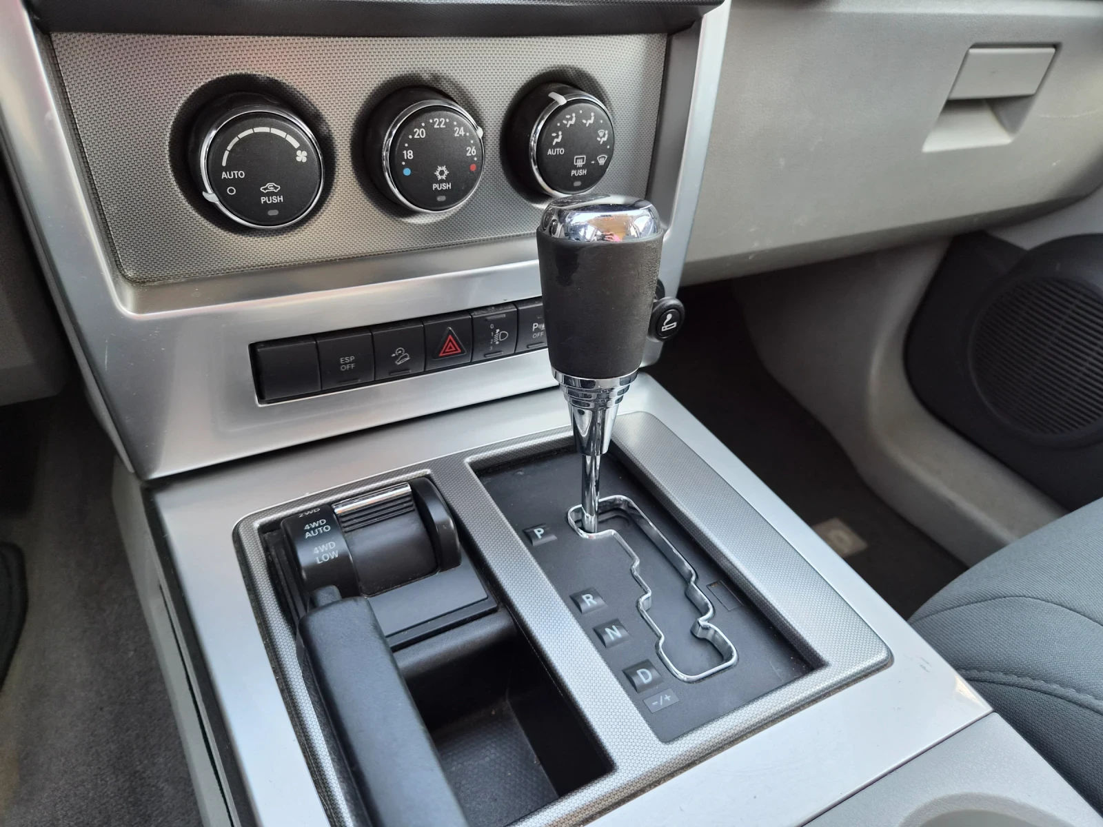 Jeep Cherokee 2.8D ��������� 216000 ��. ������  | Mobile.bg � ����������� 14