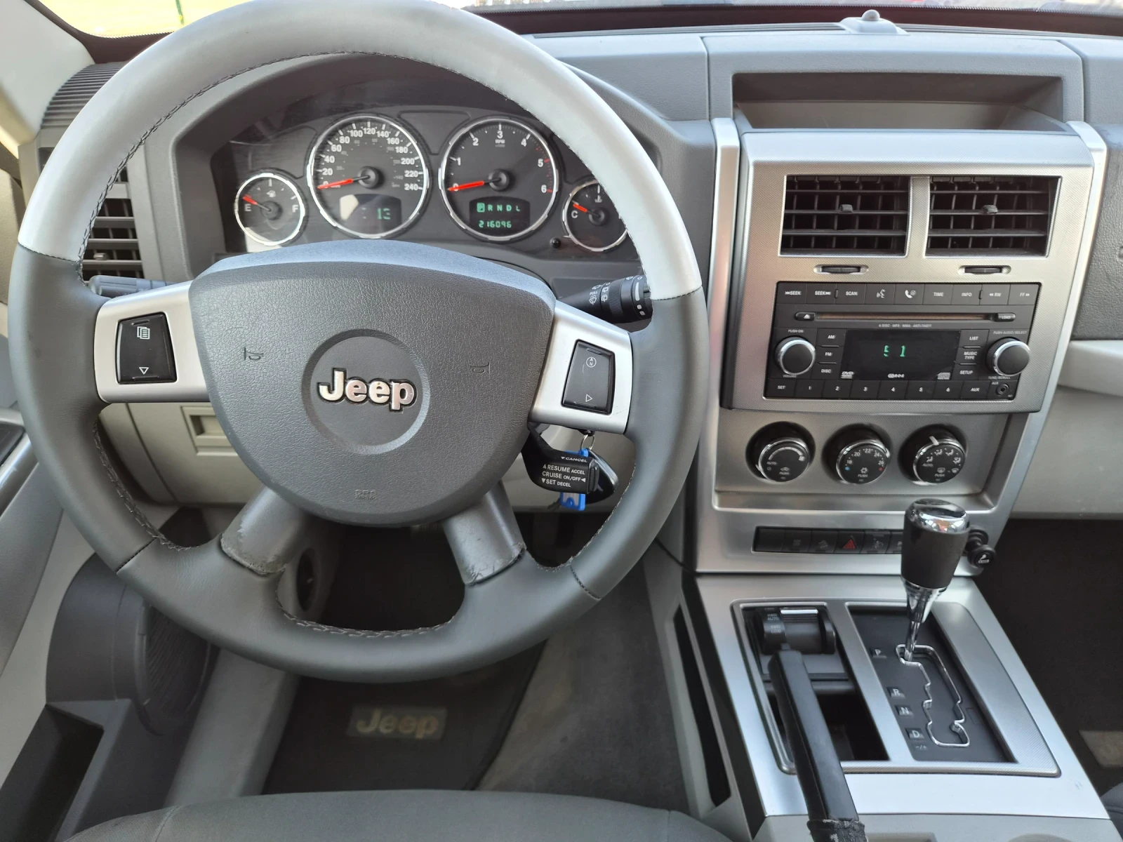 Jeep Cherokee 2.8D ��������� 216000 ��. ������  | Mobile.bg � ����������� 13
