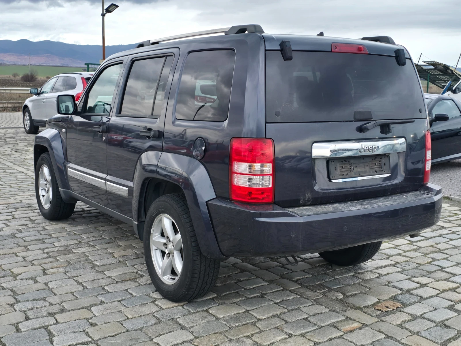 Jeep Cherokee 2.8D АВТОМАТИК 216000 км. ИТАЛИЯ  - изображение 6