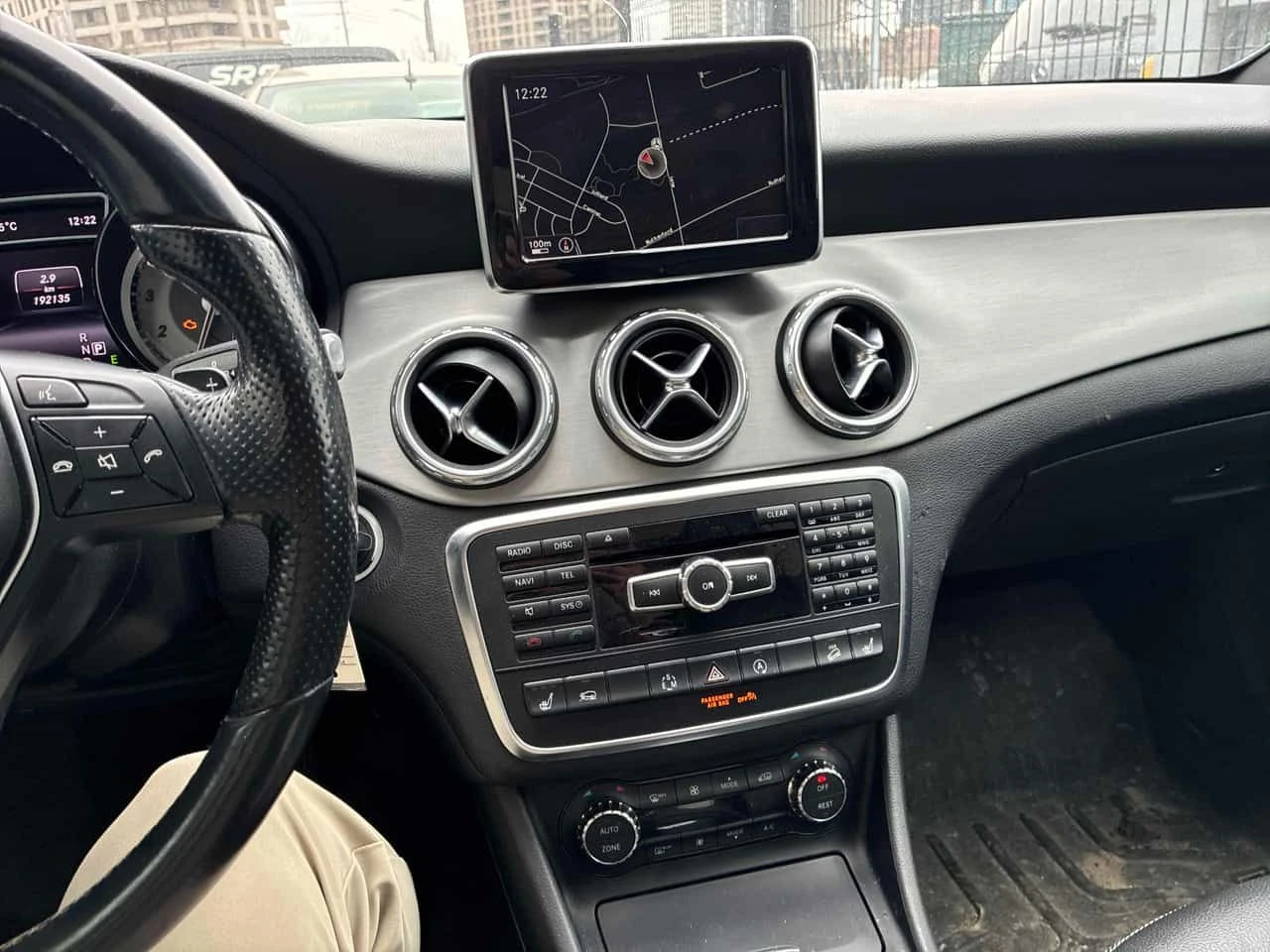 Mercedes-Benz GLA 250 АМГ Пакет/CARFAX /Кожа/Нави/Подгрев/Пано/КЛИП, снимка 7 - Автомобили и джипове - 54060390