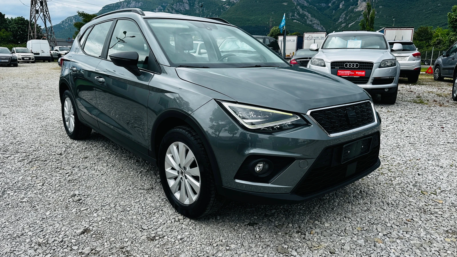 Seat Arona 1.6tdi ful led matrix euro6, снимка 3 - Автомобили и джипове - 54662619
