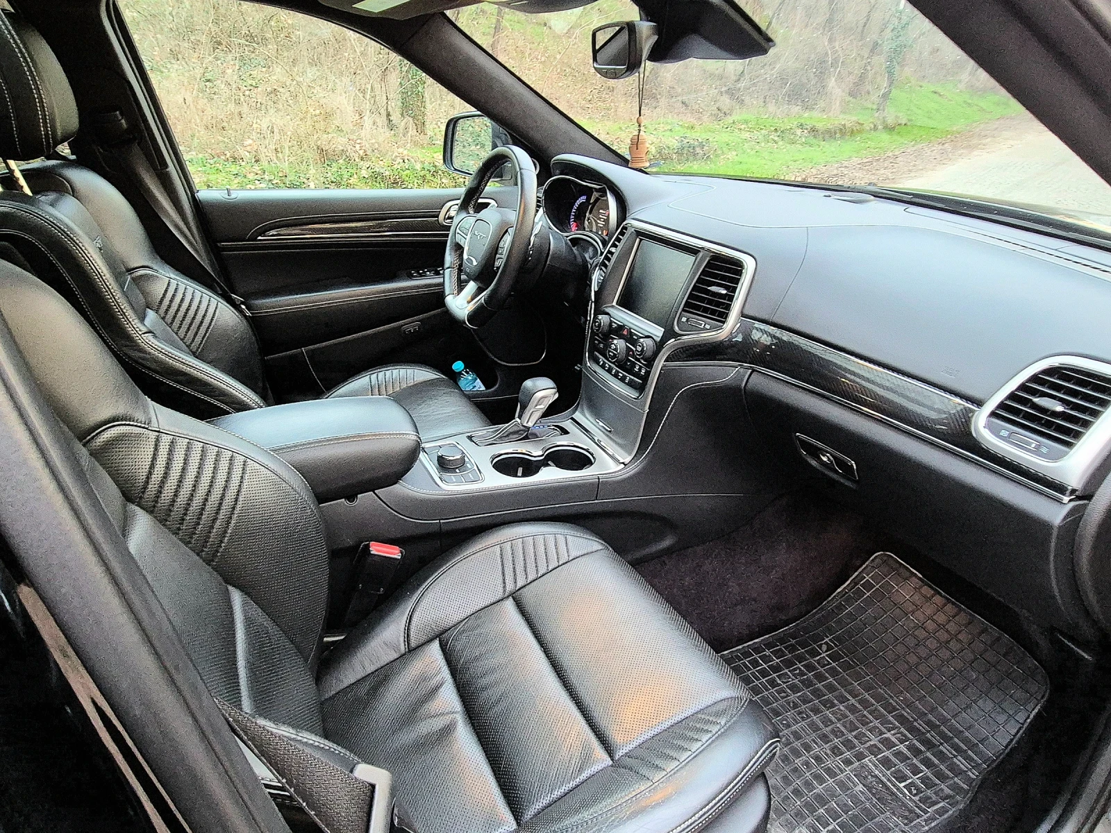 Jeep Grand cherokee 6.4 SRT Facelift , снимка 17 - Автомобили и джипове - 54764145