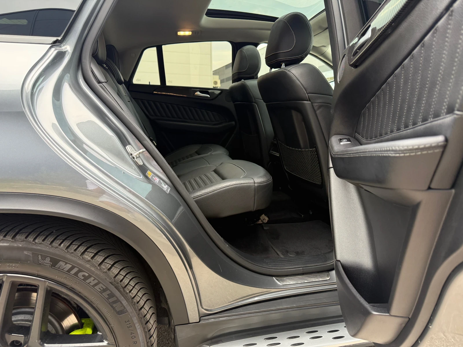 Mercedes-Benz GLE 350 COUPE AMG PREMIUM PLUS/4MATIC/360/ПАНО/HEADUP/ИСТ., снимка 11 - Автомобили и джипове - 55321043