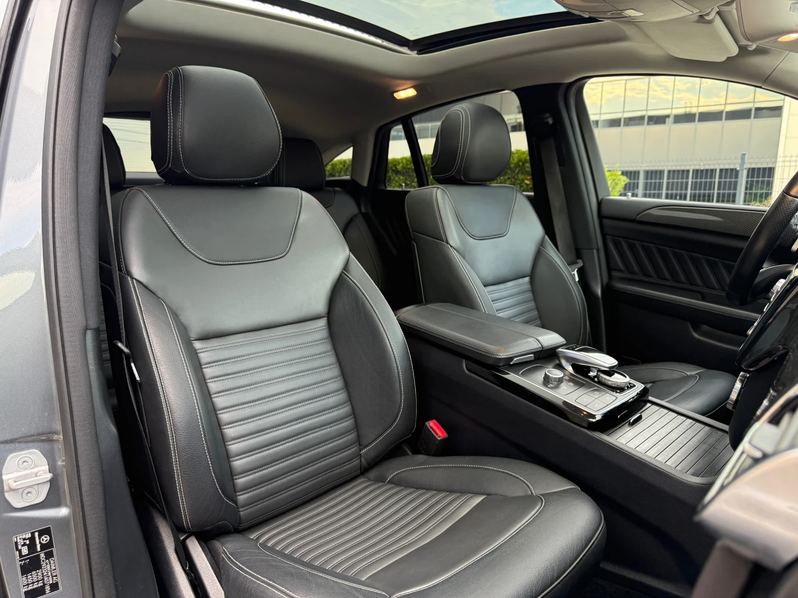 Mercedes-Benz GLE 350 COUPE AMG PREMIUM PLUS/4MATIC/360/ПАНО/HEADUP/ИСТ., снимка 10 - Автомобили и джипове - 55321043