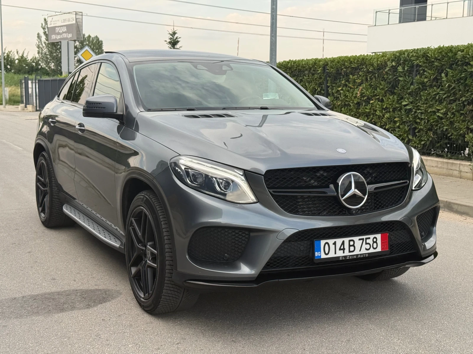 Mercedes-Benz GLE 350 COUPE AMG PREMIUM PLUS/4MATIC/360/ПАНО/HEADUP/ИСТ., снимка 2 - Автомобили и джипове - 55321043