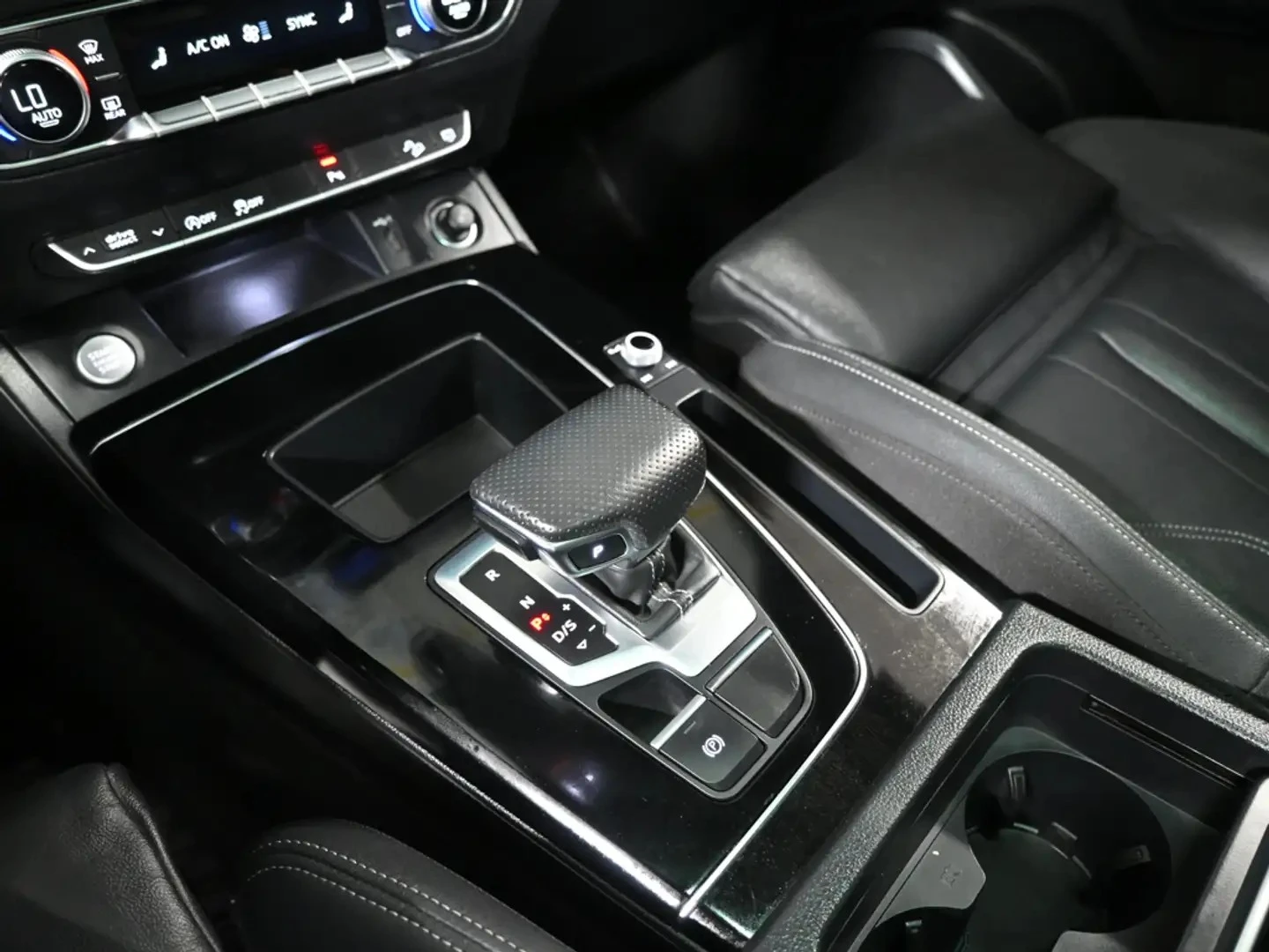 Audi Q5 PROGRESSIV S LINE ЦЕНА ДО БЪЛГАРИЯ АВТОКРЕДИТ, снимка 15 - Автомобили и джипове - 55525957