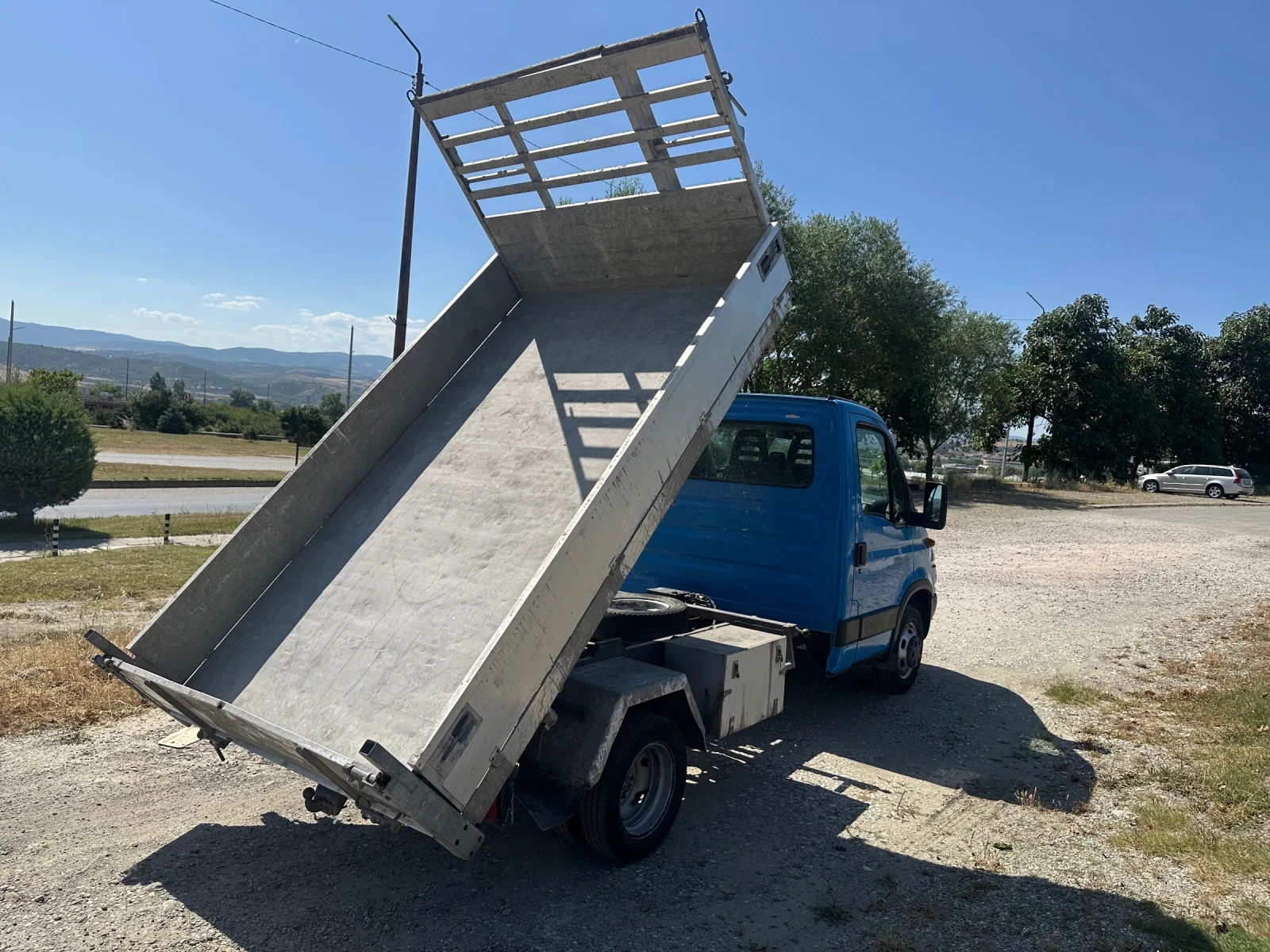 Iveco 35c13 Самосвал  - изображение 8