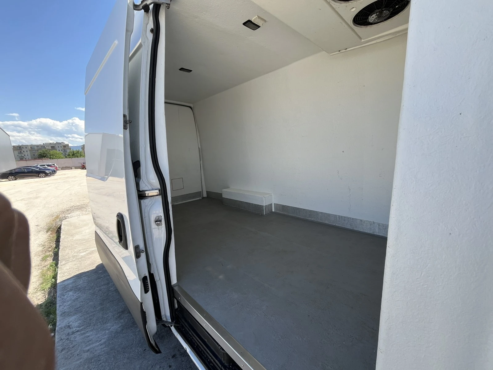 Iveco Daily 35S14V, снимка 9 - Бусове и автобуси - 55012768