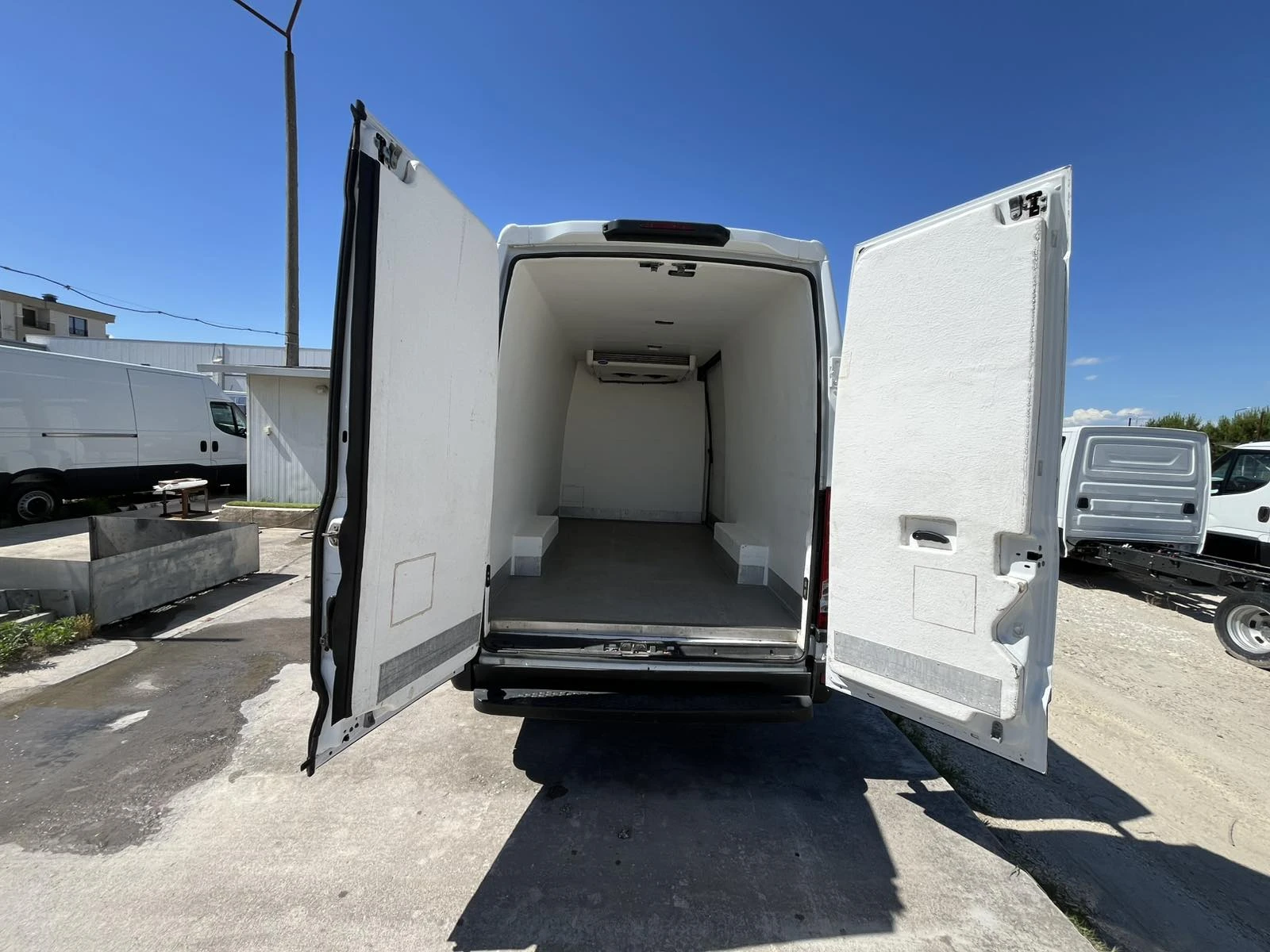 Iveco Daily 35S14V, снимка 10 - Бусове и автобуси - 55012768