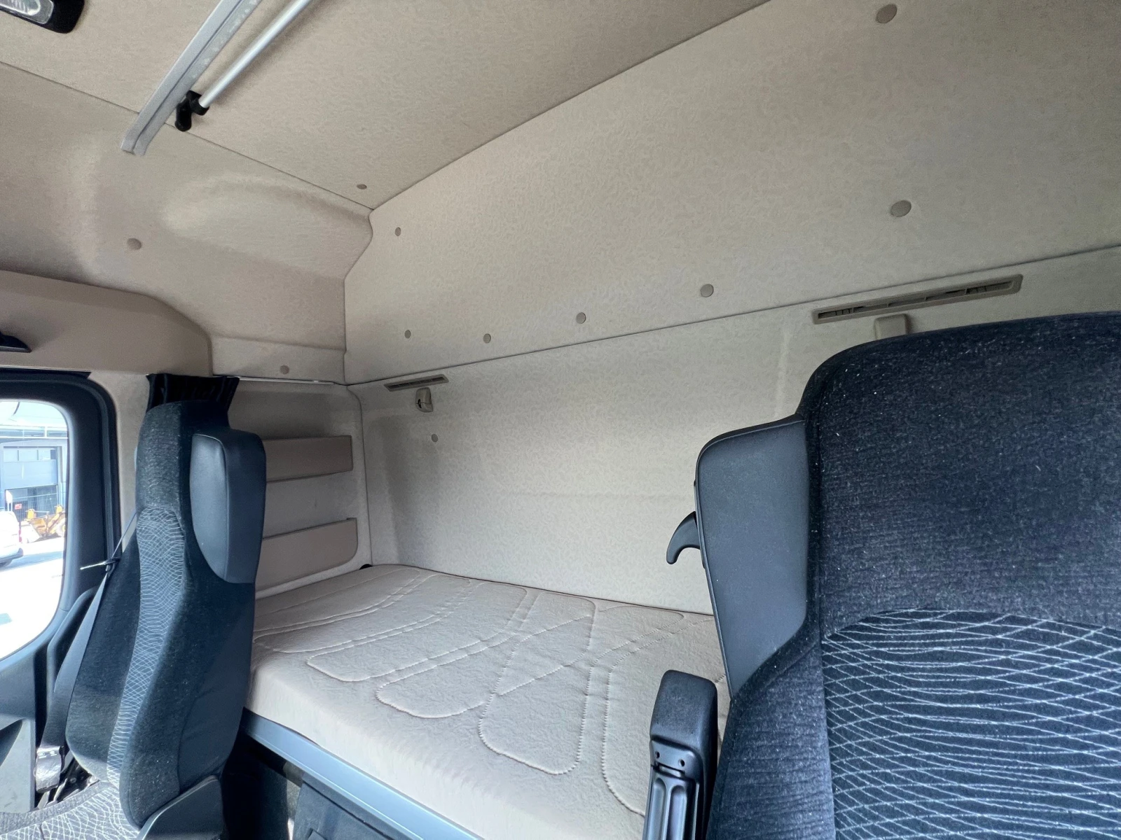 Mercedes-Benz Actros 1851 BIG SPACE - изображение 8