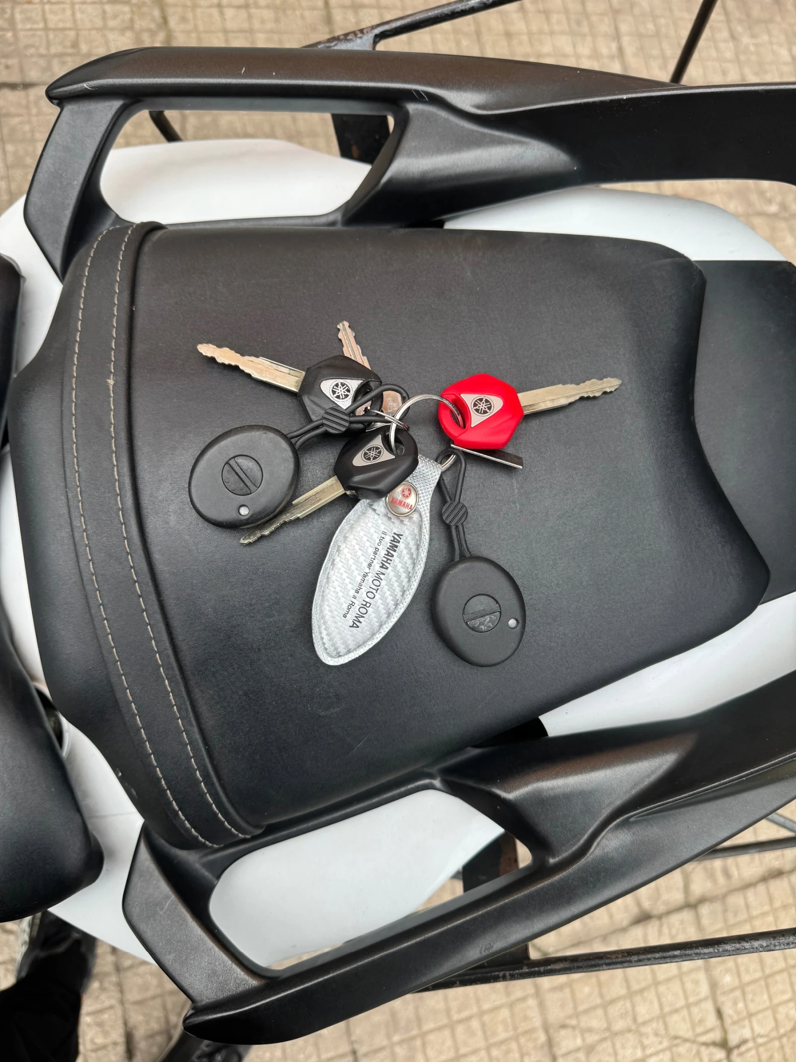 Yamaha FZ8, снимка 10 - Мотоциклети и мототехника - 54064468