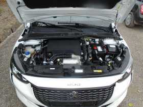Peugeot 208 1.2VTi Автоматик, снимка 14 - Автомобили и джипове - 45753603