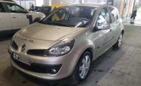 ������ Renault Clio